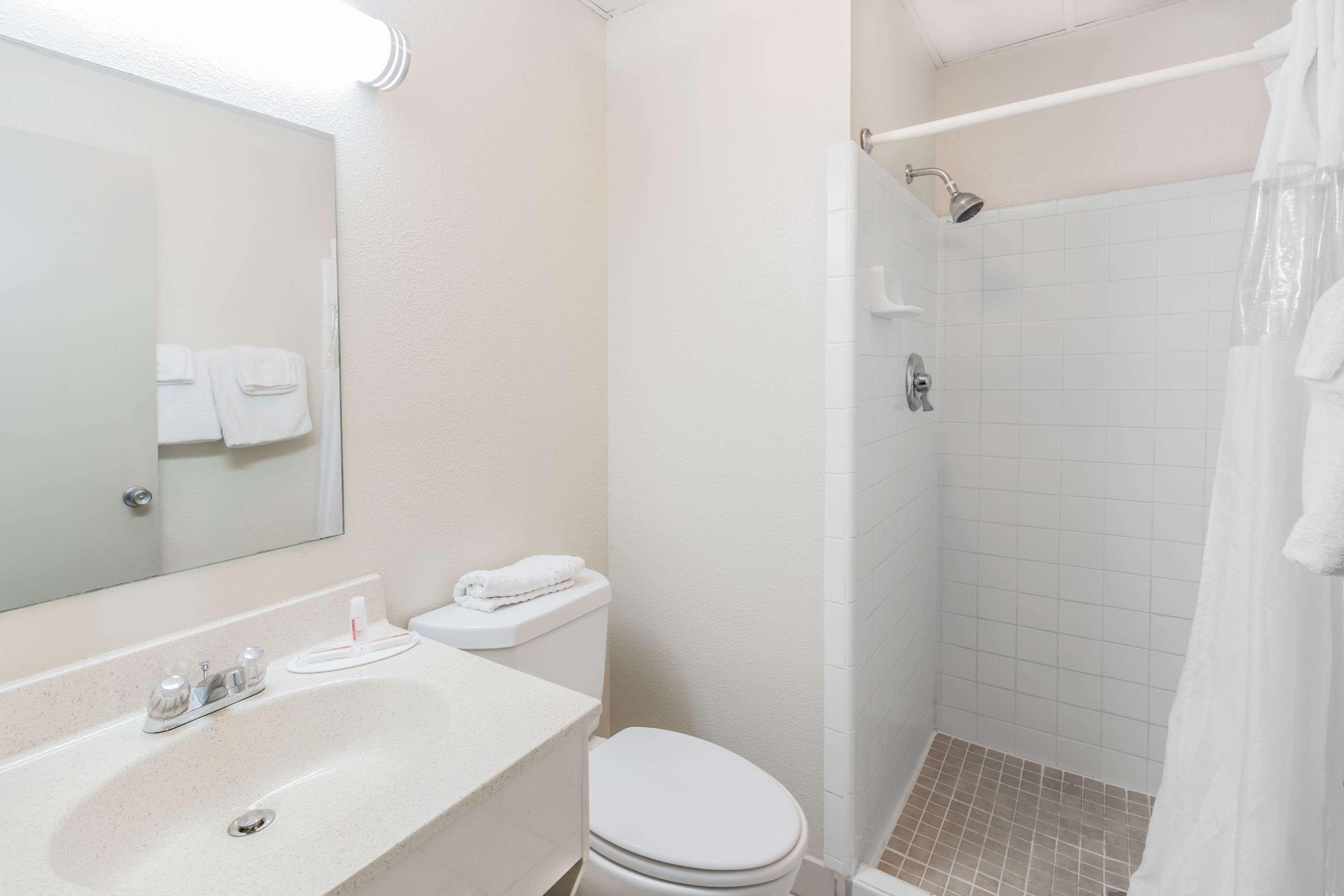 ซูเปอร์ 8 บาย วินด์แฮม น็อกซ์วิลล์ ดาวน์ทาวน์ แอเรีย Hotel ภายนอก รูปภาพ