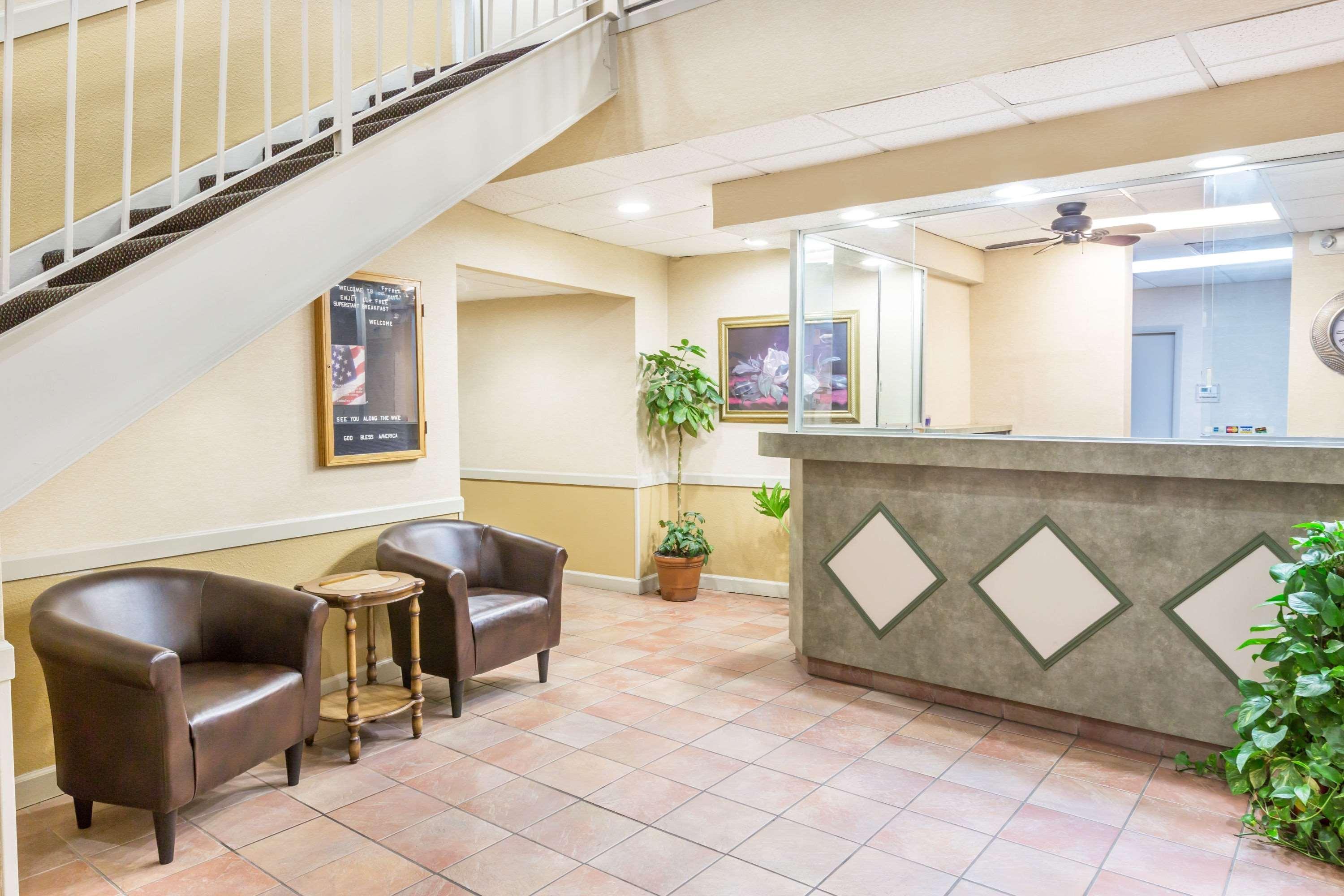 ซูเปอร์ 8 บาย วินด์แฮม น็อกซ์วิลล์ ดาวน์ทาวน์ แอเรีย Hotel ภายนอก รูปภาพ